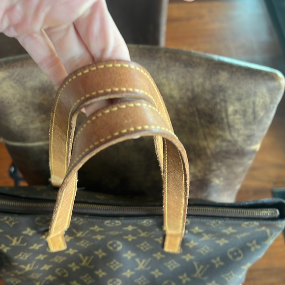 Authentic LV Cabas Mezzo Shoulder Tote Bag - Picture 7 of 16
